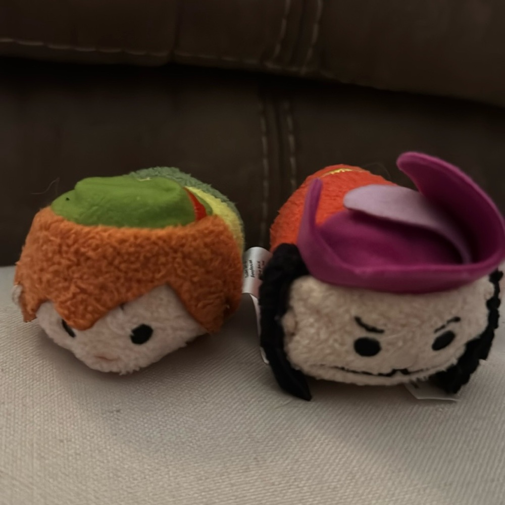 Disney Tsum Tsum Peter Pan and Captain Hook. No hang tags.